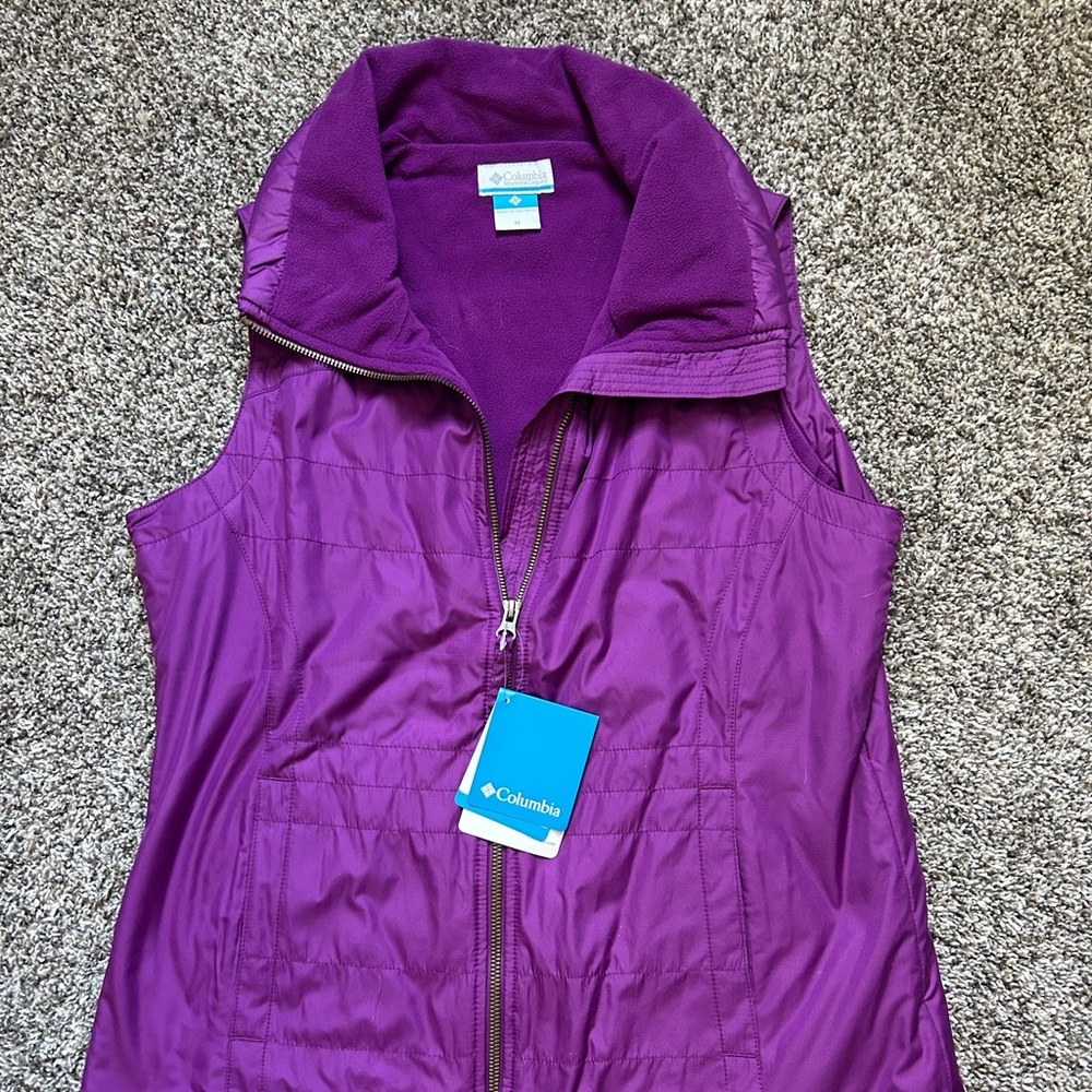 NEW Columbia Size M Purple Vest